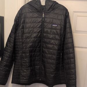 Patagonia Black Quilted Puffer Jacket